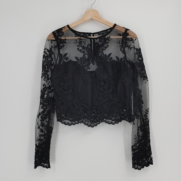 Yaya & Co Tops - Yaya & Co | lace crop top